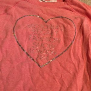 victoria secret fashion show long sleeve